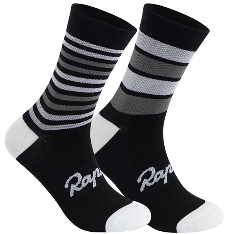 Bmambas Professional Brand Sport Socks Protect Feet Breathable Wicking Socks Cycling Socks