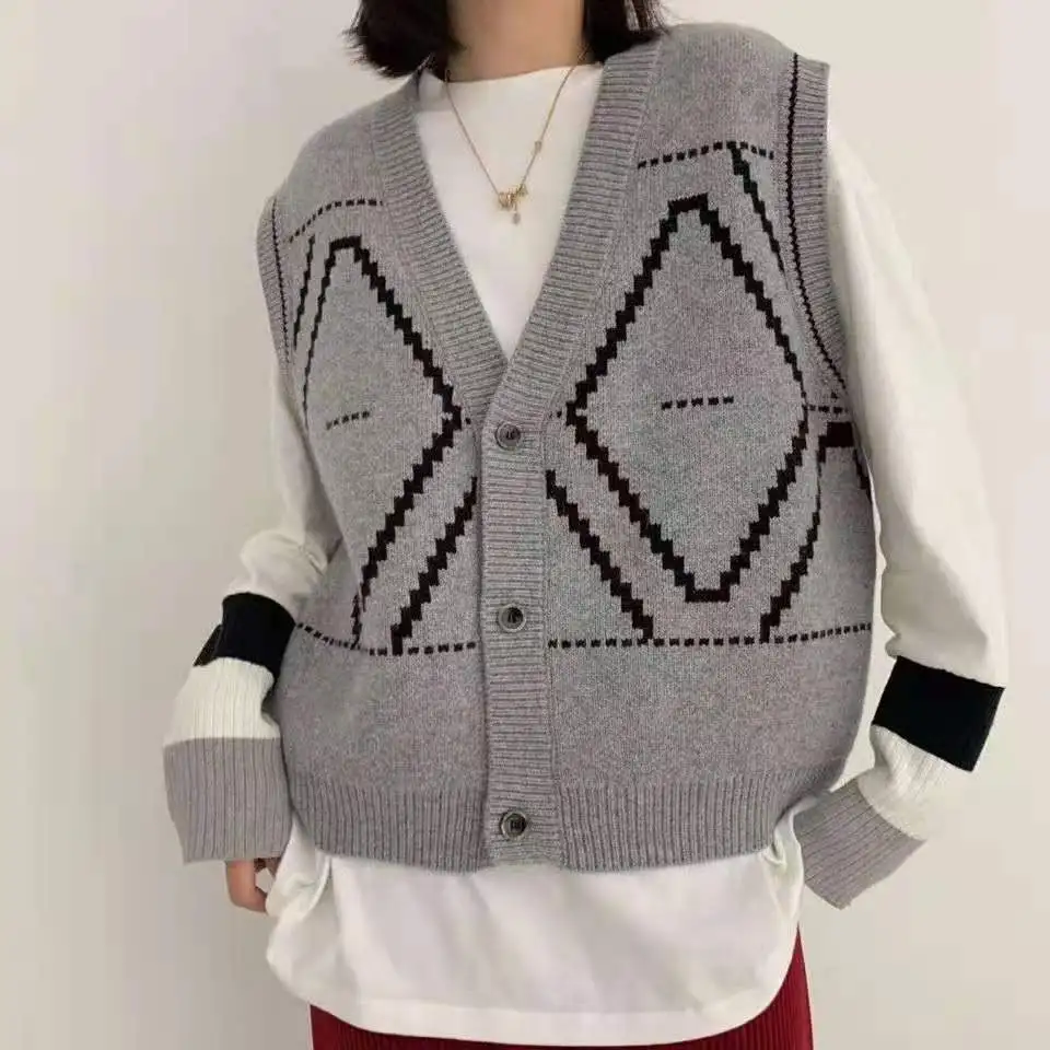 Gilet maglione donna Design accogliente All-match BF Casual Argyle scollo a v bottoni Crop top tenero retrò semplice moda vendita calda Ulzzang