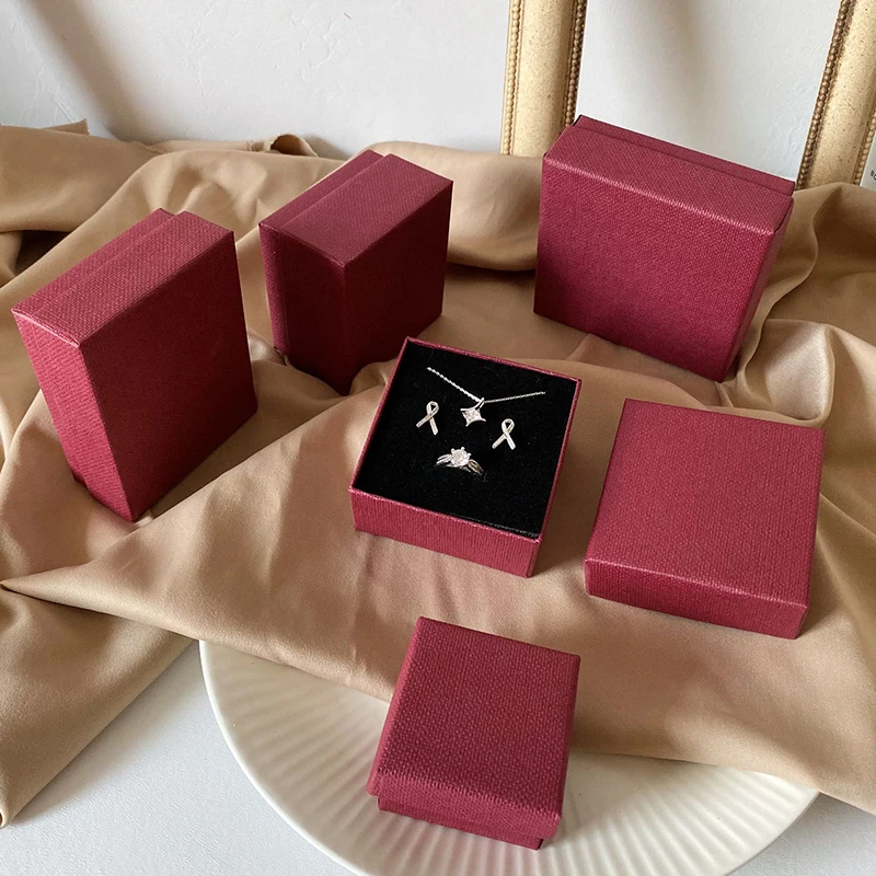 

Packaging Holder Jewelry Display 24Pcs Red Paper Container Christmas Ring Brooch Necklace Package for Gifts Boxes