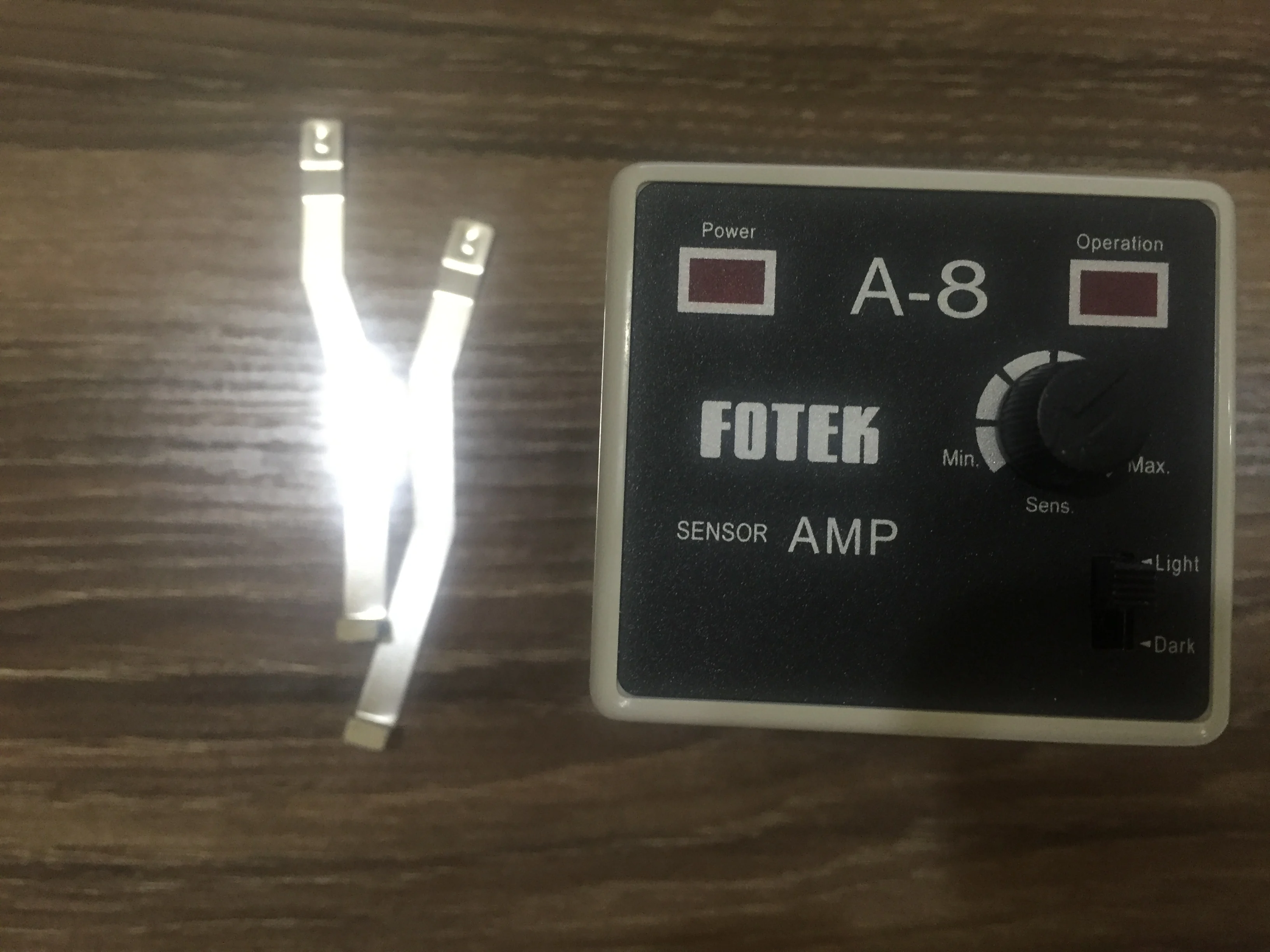 new original Taiwan's  FOTEK separate amplifier photoelectric switch A-8  AC110V-220V