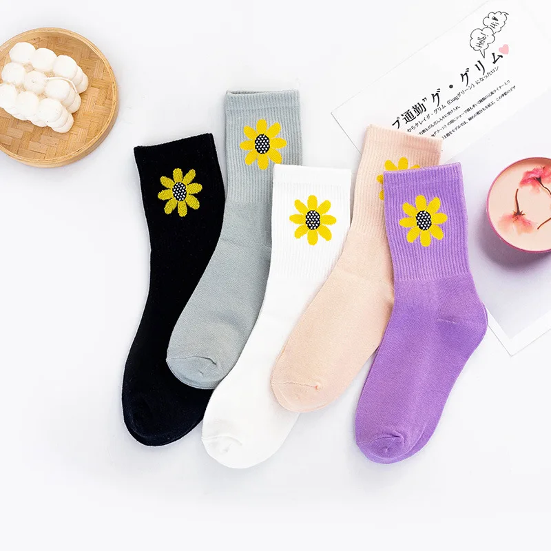 Qisin New Arrivals Japanese Korean Style Cartoon Flower Women Socks Harajuku Kawaii Socks Breathable Spring Autumn Casual Socks