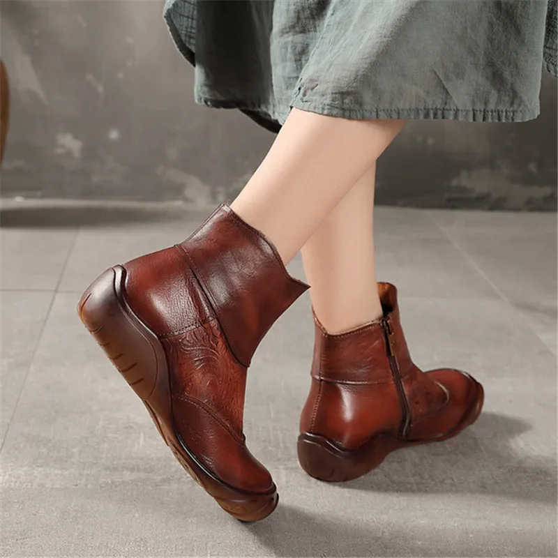 "Women 's leather joker Chelsea boots fashion cool Martin boots new leather comfortable leisure girl short boots