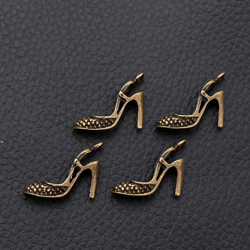 12pcs/lot Ancient Bronze High Heels Charm Metal Pendants DIY Necklaces Bracelets Jewelry Handicraft Accessories 15*19mm P185