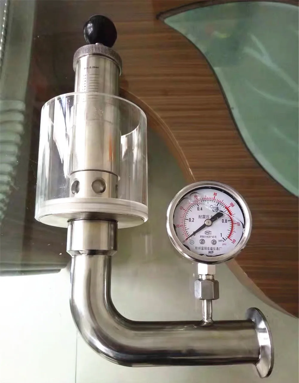 

1.5" Tri Clamp 0.2-2.2 Bar Adjustable Pressure Relief Safety Valve Sanitary 304 Stainless Steel Beer Brew + Pressure Gauge