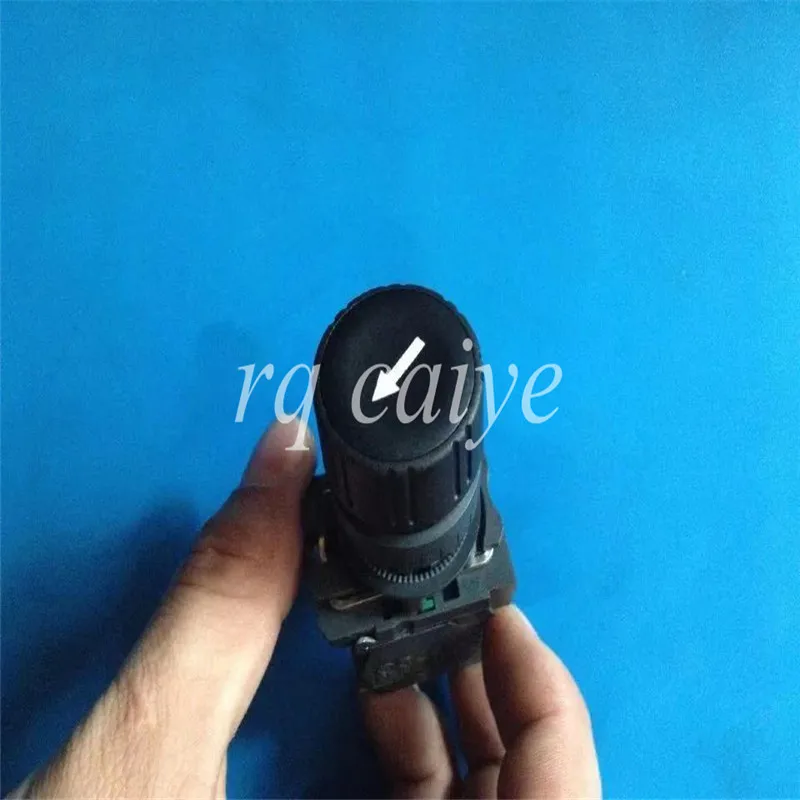 1 pcs Imported black button switch MV.051.084