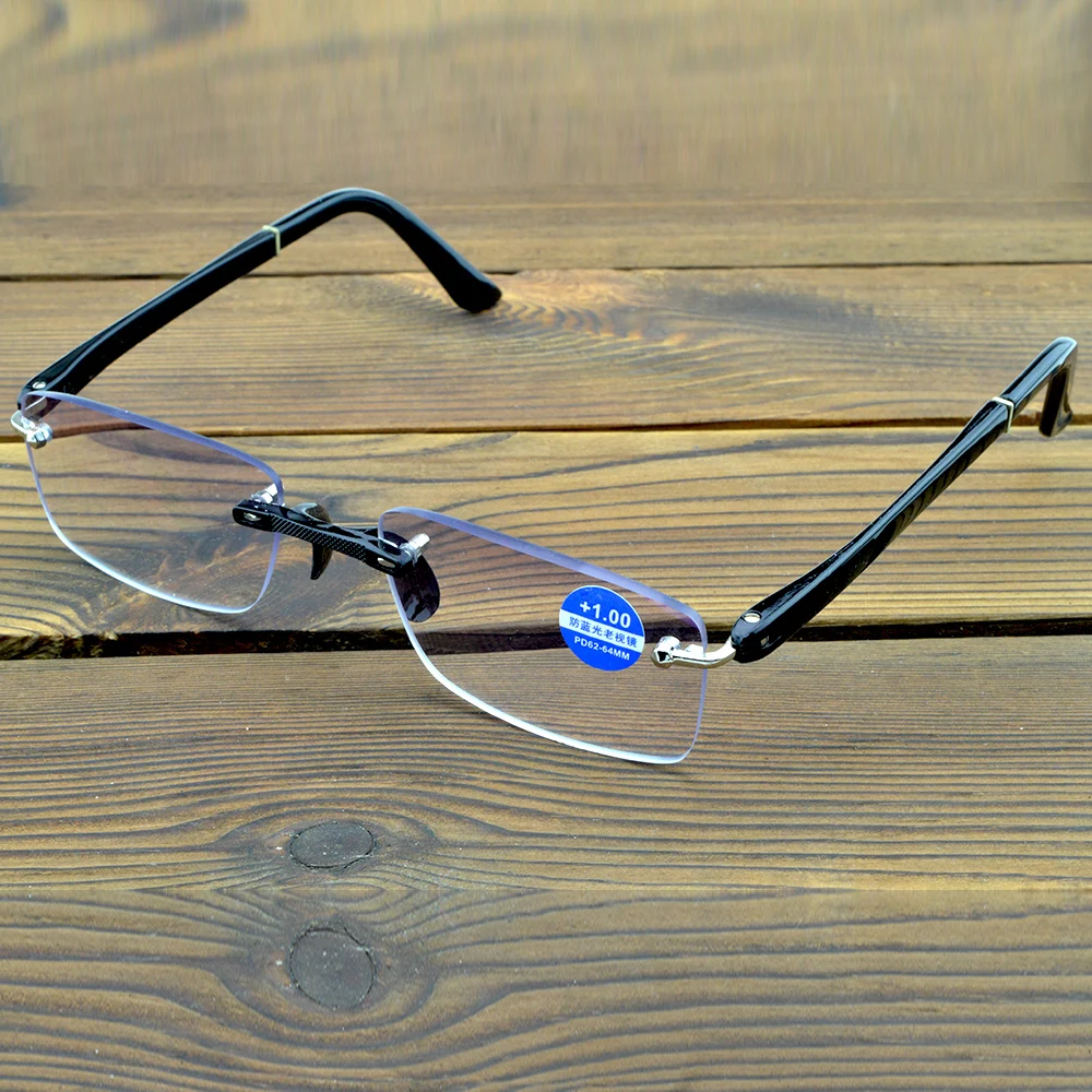 Tr90 15ชั้นเคลือบ Rimless ตัดเลนส์ทางการแพทย์แผ่นจมูกซิลิโคน Antislip วัดแว่นตาอ่าน + 0.75 + 4