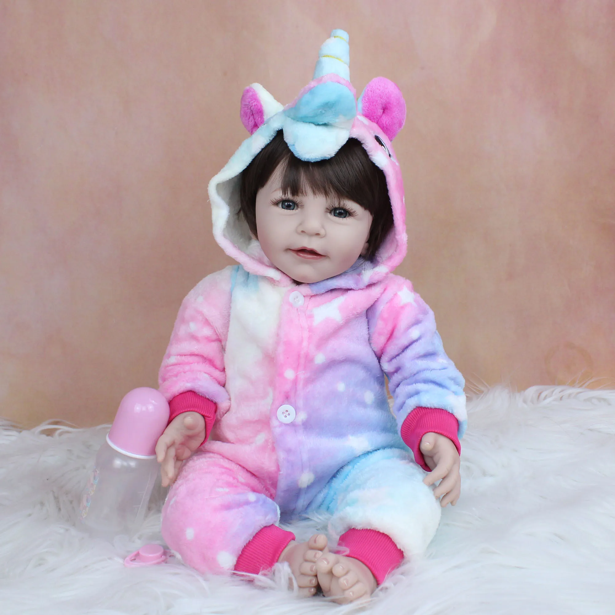 55 CM Soft Silicone Reborn Baby Doll Toy For Girl Cloth Body 22 Inch Lisa Princess Toddler Dress Up Play House Birthday Gift