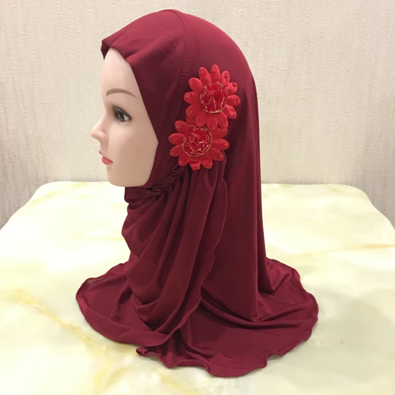 Beautiful Small Girl Hijab Scarf with Flowers Fit 2-7 Years Old Muslim Kids Pull On Islamic Scarf Shawl Headscarf Wholesale 50cm