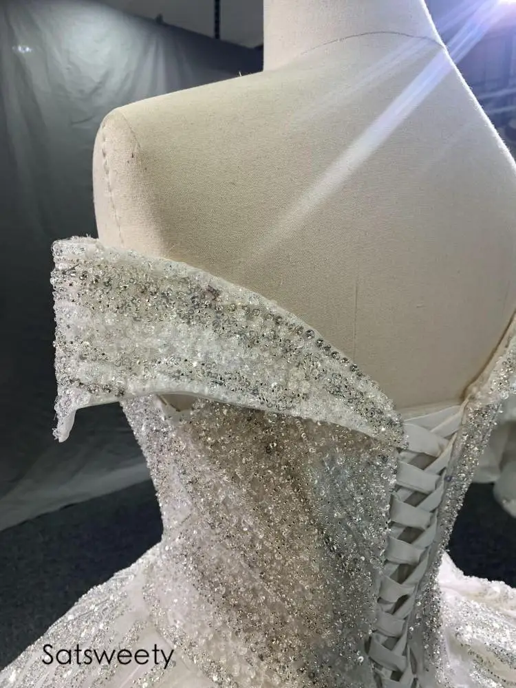 Luxury Beaded Princess Wedding Dress Lace Appliques Off Shoulder Ball Gown Illusion Bridal Customized Vestido de Noivas