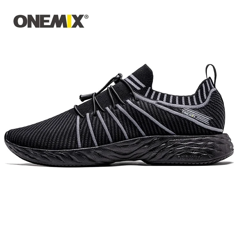 

ONEMIX Men Retro Running Shoes 2021 Knitted Vamp Sneakers Light Breathable Men Vulcanized Shoes Outdoor Jogging Walking Trainers