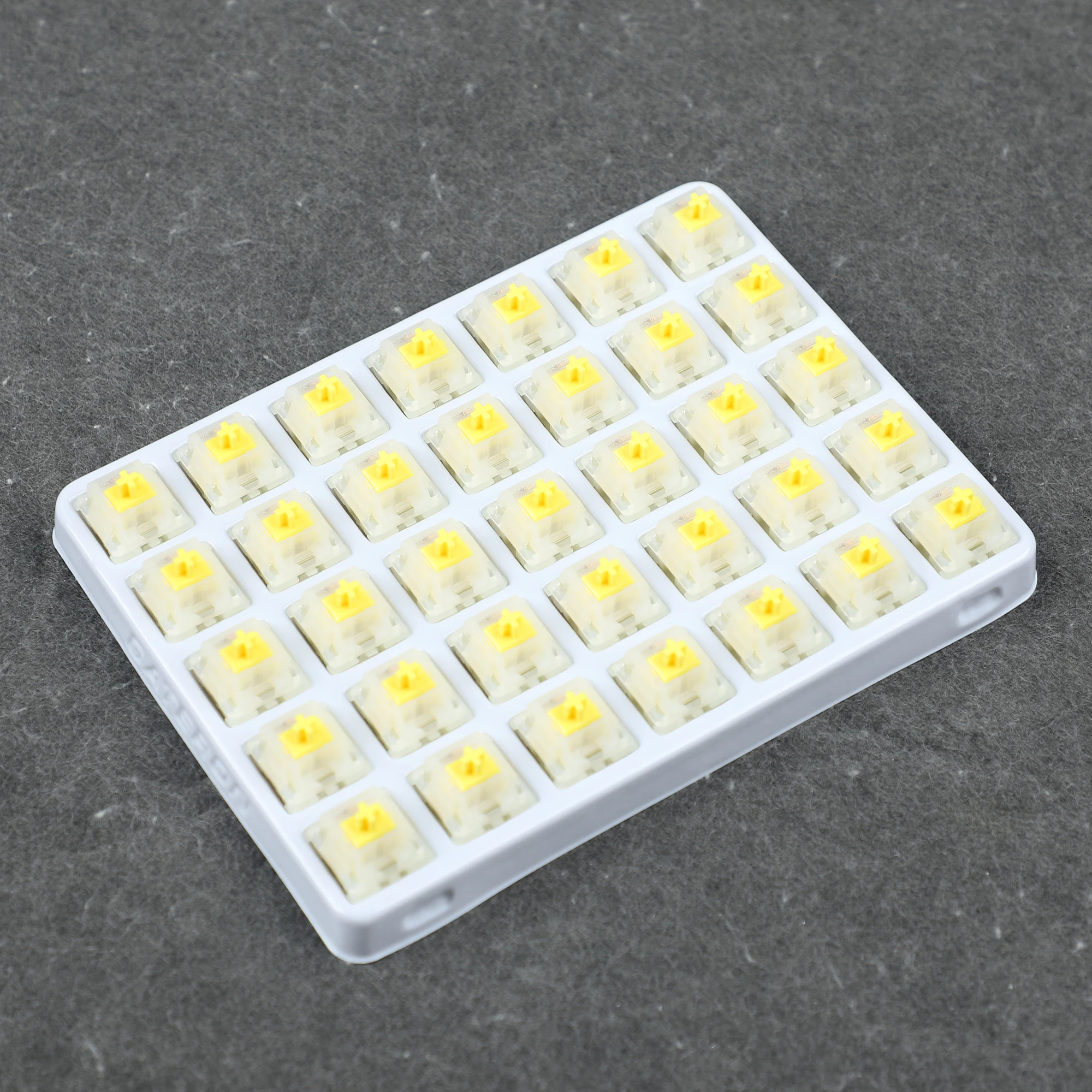 35 pcs Original Gateron Switches Milky Yellow Pro Switch Pre Lubed For MX Mechanical Keyboard