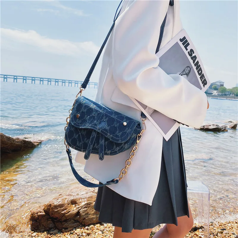 

Popular Bag 2021 Fashion Luxury Women's Summer New Single Shoulder Underarm Bag Textured Cross - Body Bag Letter Saddle Bag