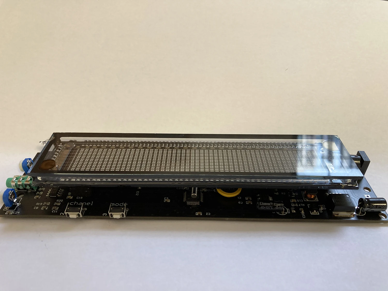 LEDディスプレイ,25分割,17レベルのファブリックディスプレイ,音楽,自動車の改造モジュール,緑の蛍光色