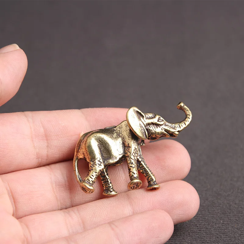 

Solid Brass Mini Elephant Figurines Home Decoration Desktop Ornaments Creative Copper Antique Animal Crafts Keychain Pendant