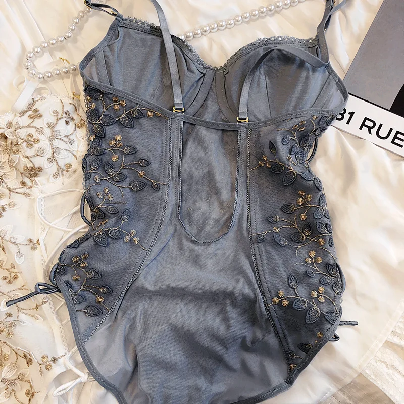 Three-dimensional embroidery flower petals lingerie soft steel ring one-piece bra set sexy strap open file shaping underwear