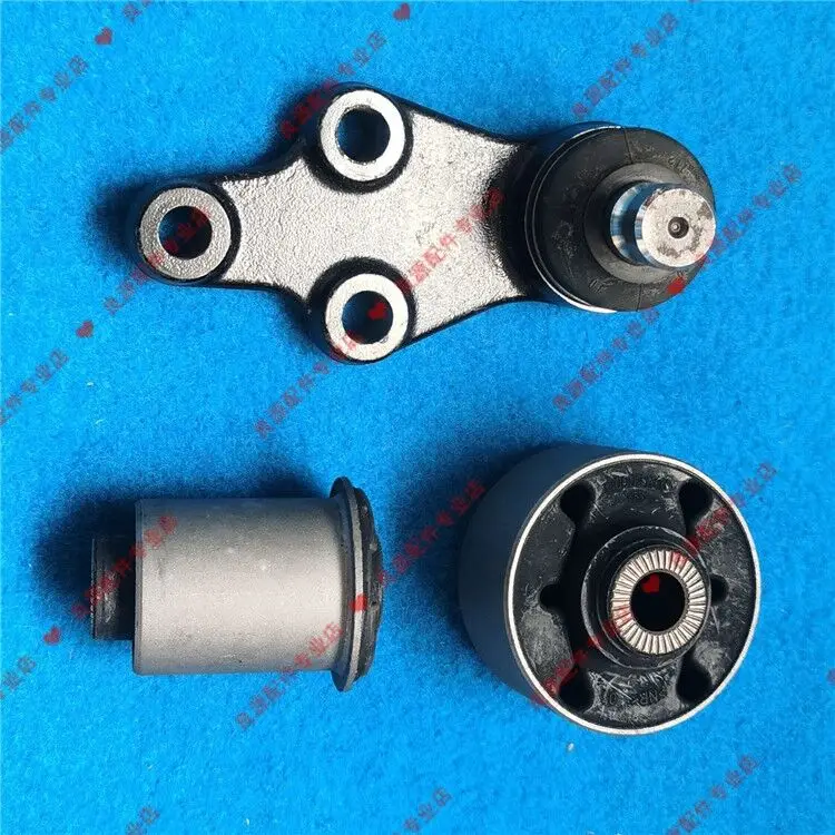 For SAIC Maxus G10 Lower Swing Arm Bushing Lower Bracket Triangular Arm Bushing G10 Lower Ball Head