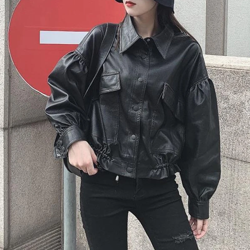 Jaket Kulit Moto Hitam Korea Mode Wanita Pakaian Jalanan Mantel Lengan Panjang Longgar Antik Tombol Y2K Jaket Wanita Musim Gugur Hangat