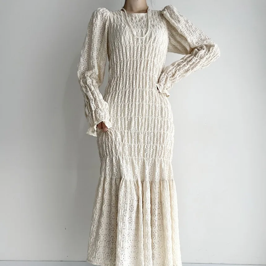 

SuperAen Korean Solid Pleated Lace Vintage O Neck Full A Line Trumpet Mermaid Long Woman Dress Long Sleeve Dress