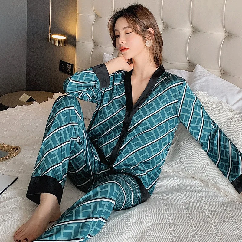 Bộ Đồ Ngủ Phù Hợp Với Phụ Nữ Satin In Váy Ngủ Cổ 2 Chiếc Pyjamas Bộ Đồ Ngủ Cổ Chữ V Thân Mật Quần Lót Váy Ngủ Thoải Mái Nhà