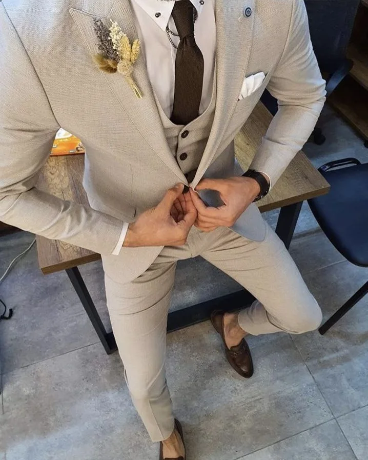 Grey Beige 3pcs Men Suit Tailor Made Terno Wedding Suit Slim Fit Groom Tuxedo Tailored Business Formal Suit (Jacket+Pants+Vest)