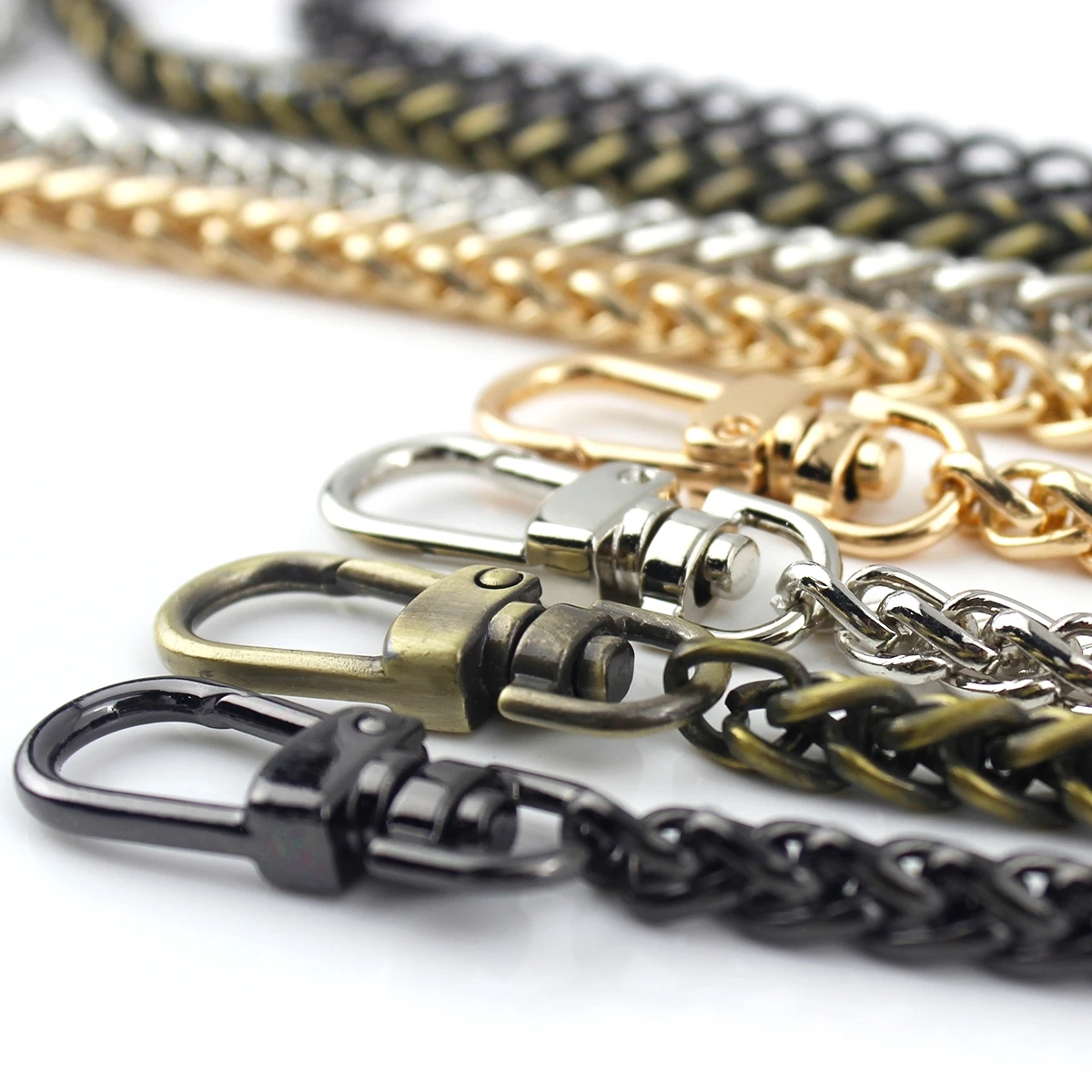 120 cm lange, austauschbare Metall-Drehkette mit Haken für Schultertaschen, Handtaschen, Tragegriffe, Ketten, Umhängegurte, Accessoires und Beschläge. – Detail 9