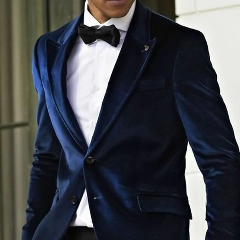 Abiti da uomo Slim Fit in velluto blu Navy per la festa di ballo 2023 giacca a due pezzi con risvolto con visiera Casual pantaloni neri smoking da sposa