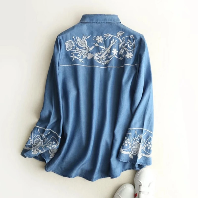 Nuovo Fiore Del Ricamo Del Denim Manica Lunga Camicette per Le Donne Primavera Autunno Vintage Monopetto Loose Fit Camicetta Delle Donne Magliette E Camicette