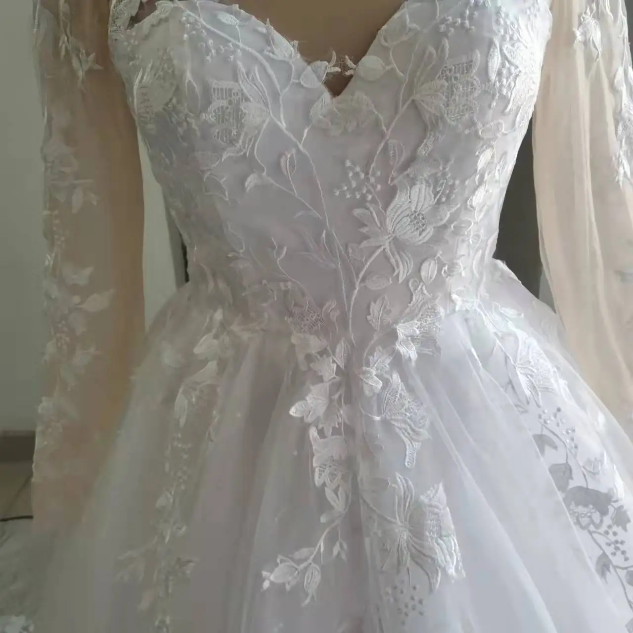 Vestidos De novia De manga larga personalizados, vestidos De novia De encaje De Arabia Saudita, cola De corte, Vestido De novia De encaje elegante, Vestido De novia