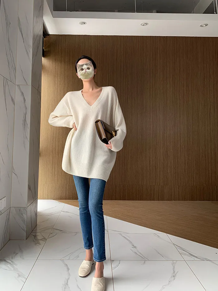 Autumn and winter Medium length Cashmere sweater Women\'s V-Neck Solid Cashmere Sweater Sweater Pullover Clothes