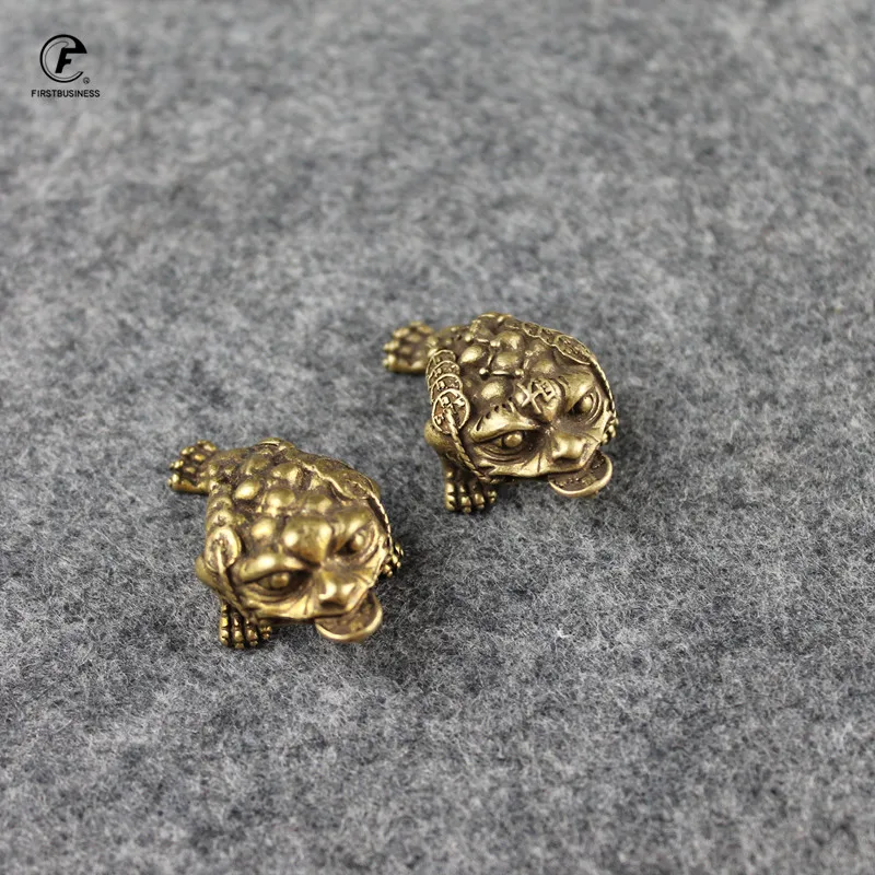 Solid Copper Lucky Money Toad Tea Ceremony Small Ornaments Tea Pet Antique Animal Figures Miniatures Desk Decoration Craft