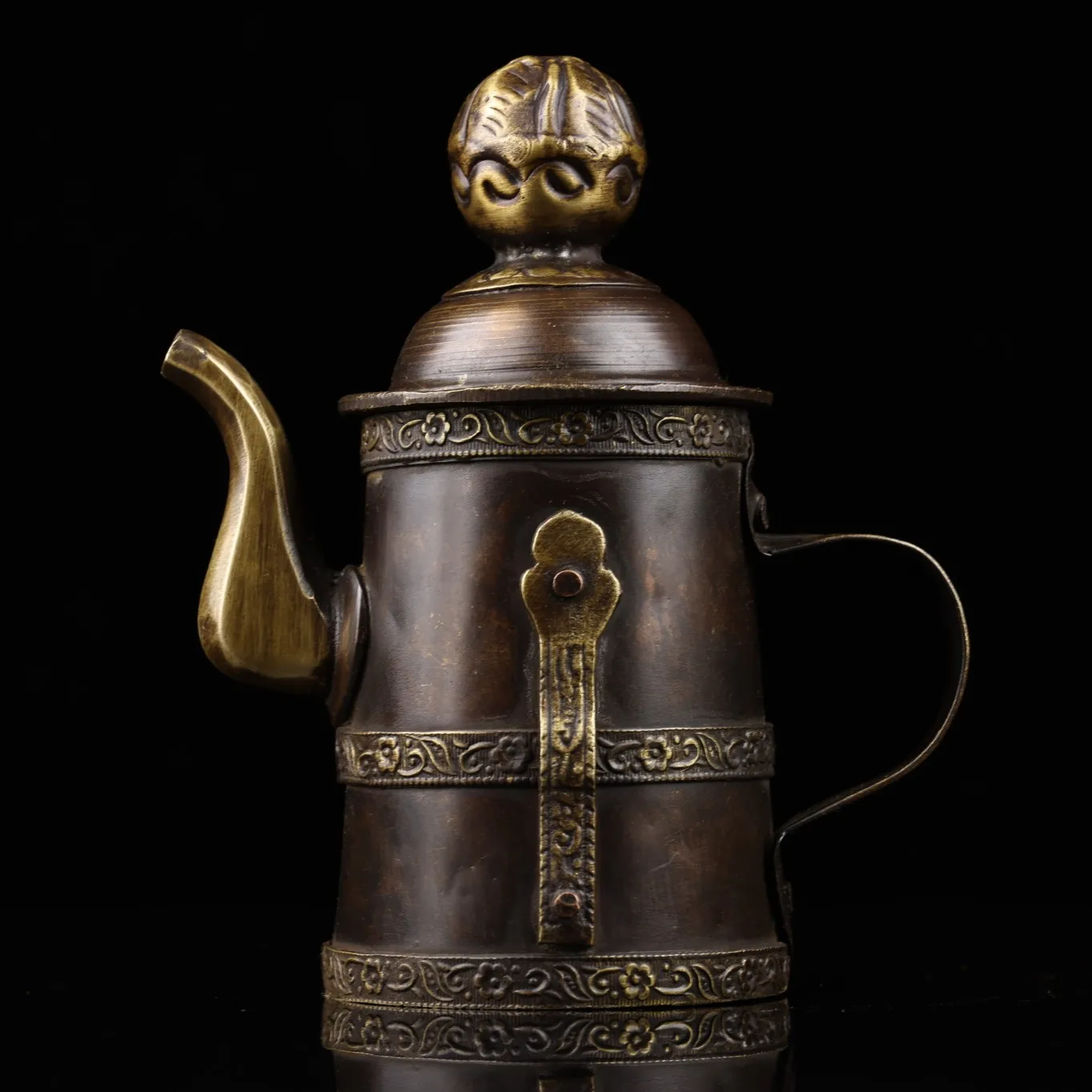 

6"Tibetan Temple Collection Old Bronze Cinnabar Butter pot Teapot Hidden pot kettle Worship Hall Town House Exorcism