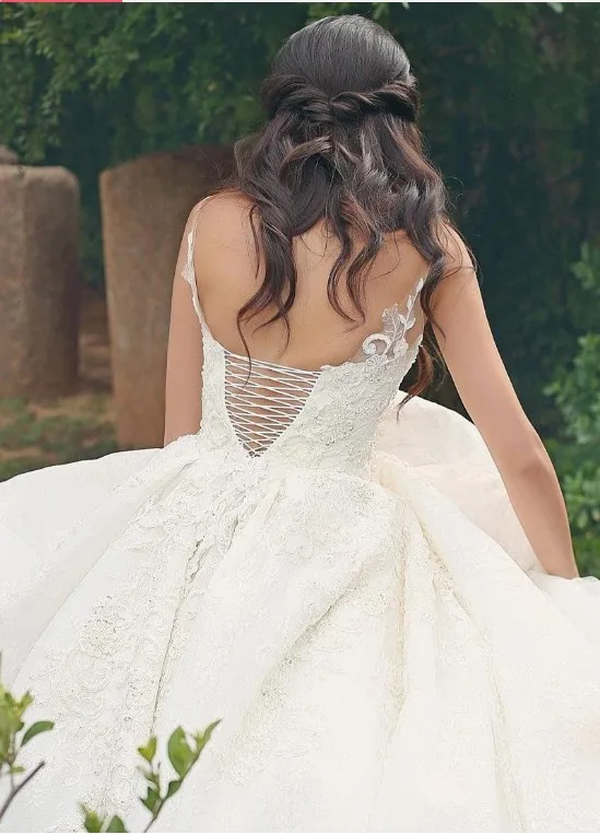 Ultimi abiti da sposa musulmani in pizzo con abito da ballo in pizzo 2021 spalline con scollo a V abiti da sposa con lacci sul retro Plus Size