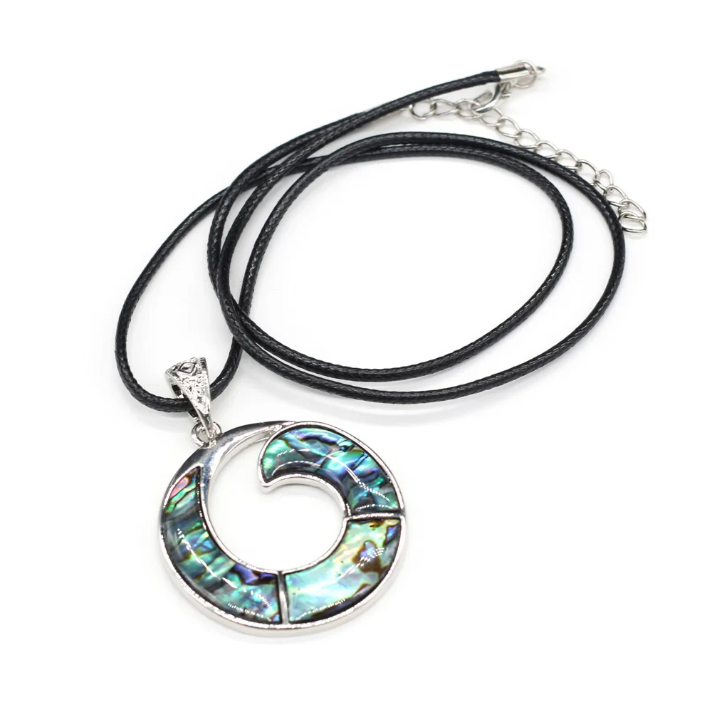 Natural Mother of Pearl Necklace Jewelry Hollow Round Abalone Shell Pendant with Leather Rope Neck Chain Necklaces for Women Men