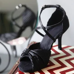 Customized  Latin Dance Shoes 9cm High Heel Black Satin Salsa Shoes Ladies Sexy Latin Salsa Ballroom Shoes for Bar Dancing Party