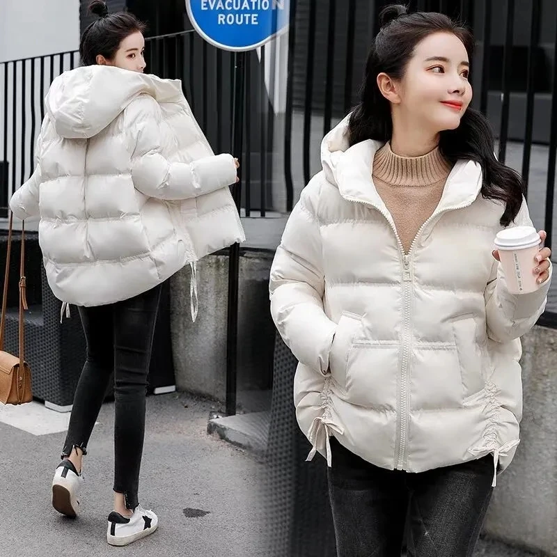 2024 New Winter Parkas Women\'s Jacket Hooded Short Coat Cotton-Padded Jackets Thick Warm Parka Casual Bread Service Outwear