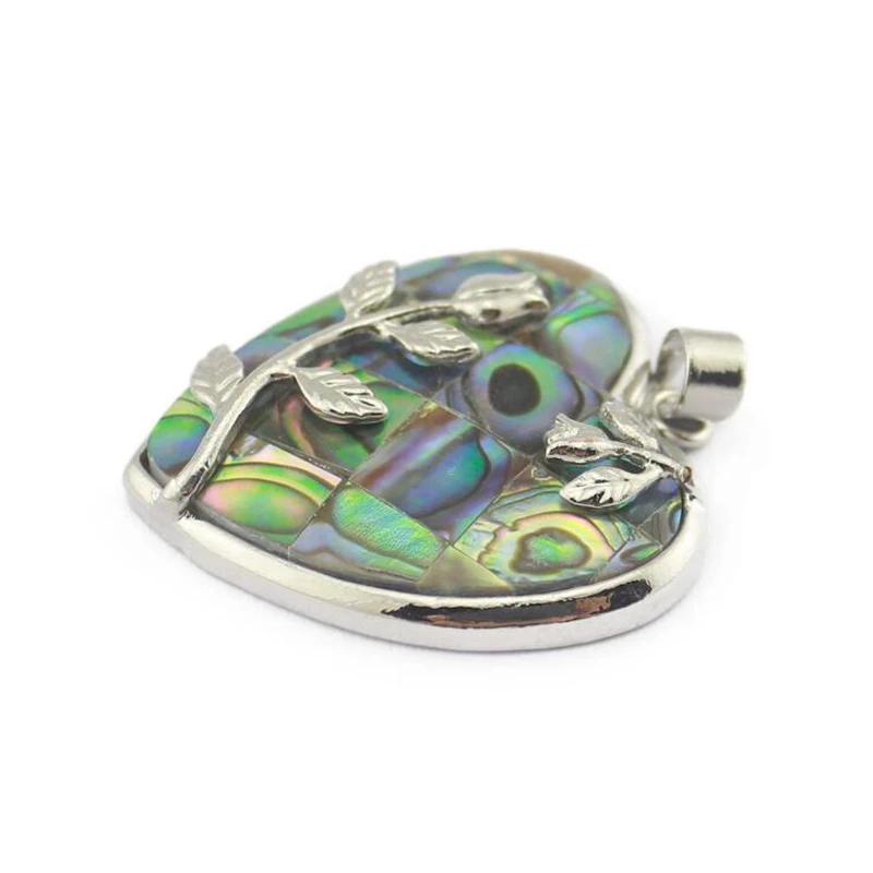 Factory wholesale Natural Abalone Shell Heart Shape Pendants Fashion Necklace Pendant Jewelry Supplies Fashion collocation