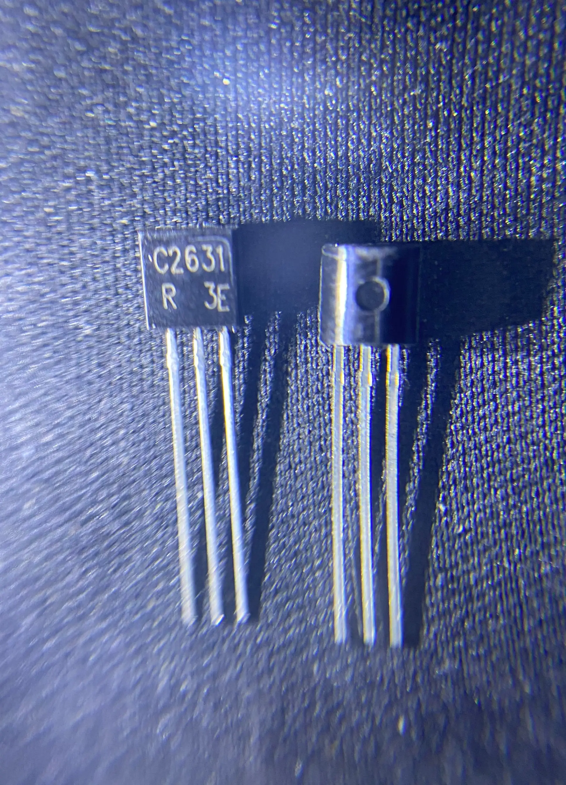 50 ~ 200 قطعة/الوحدة 2SC2631 C2631 TO-92 100% جديد الأصلي شحن مجاني