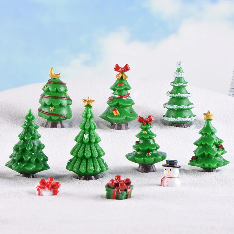 1 Piece Resin Ornaments Decorations Green Christmas Tree With Star Moon Furnishing Articles Garden Decor Figurines Miniatures