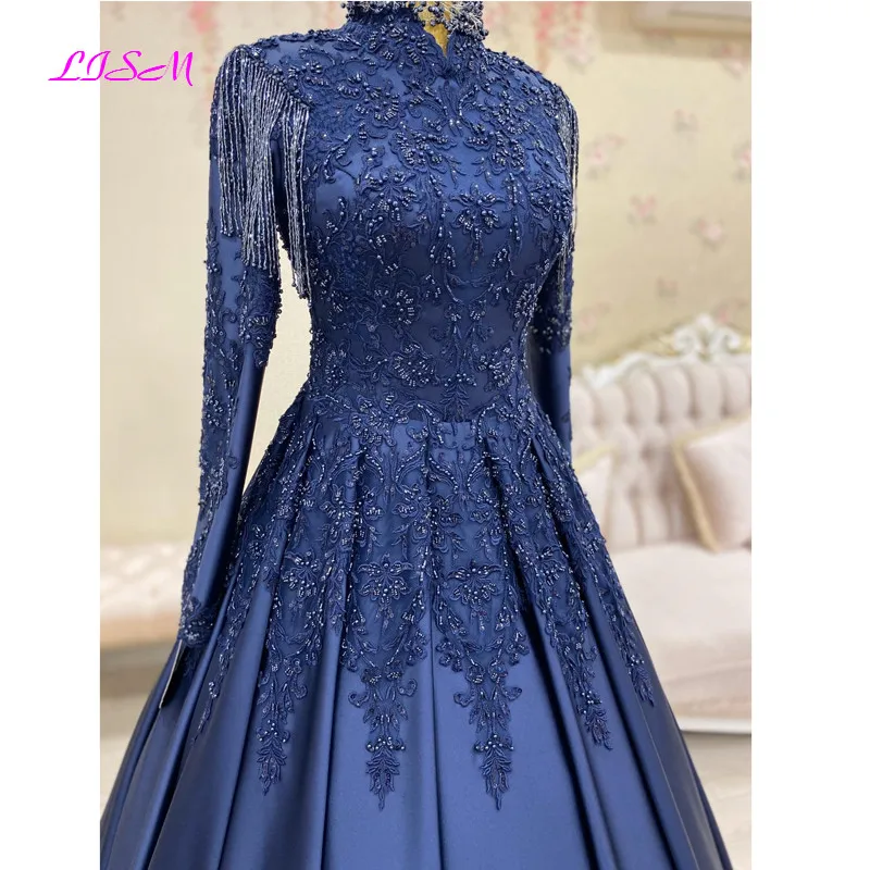 Elegante Langen Ärmeln Muslimischen Abendkleid Spitze Perlen Satin Saudi Arabisch Islamischen Abend Formale Partei Ball Kleider mit Quaste