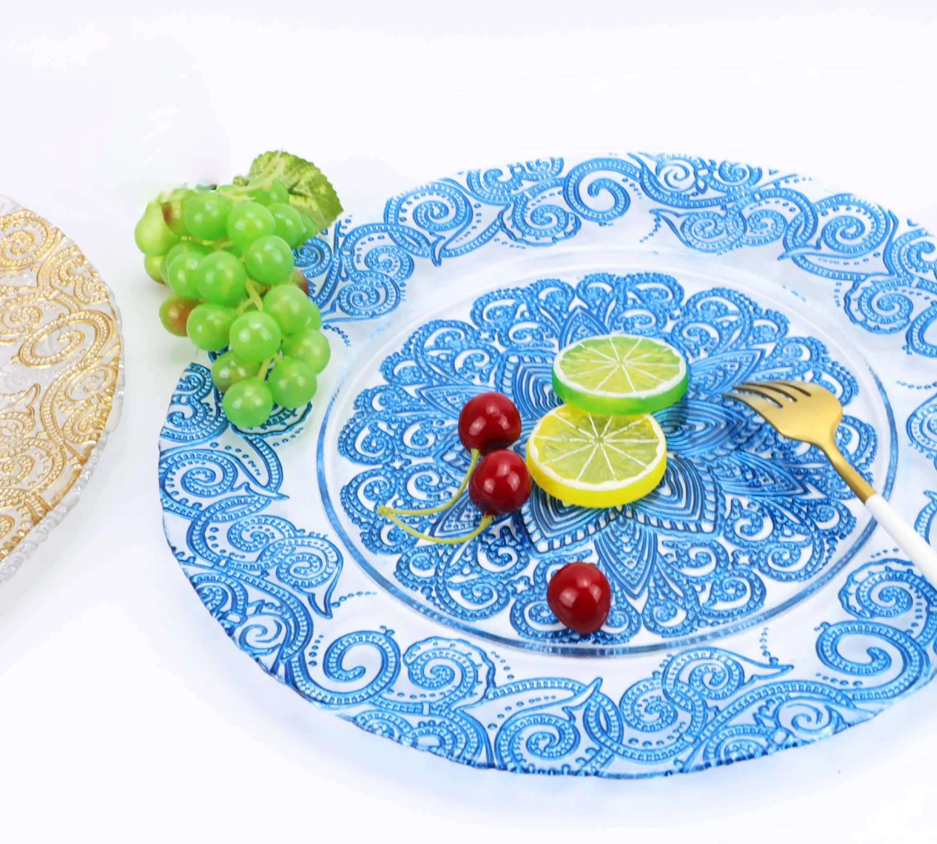 

Creative hollow special-shaped flower glass plate household plating fruit Western food steak