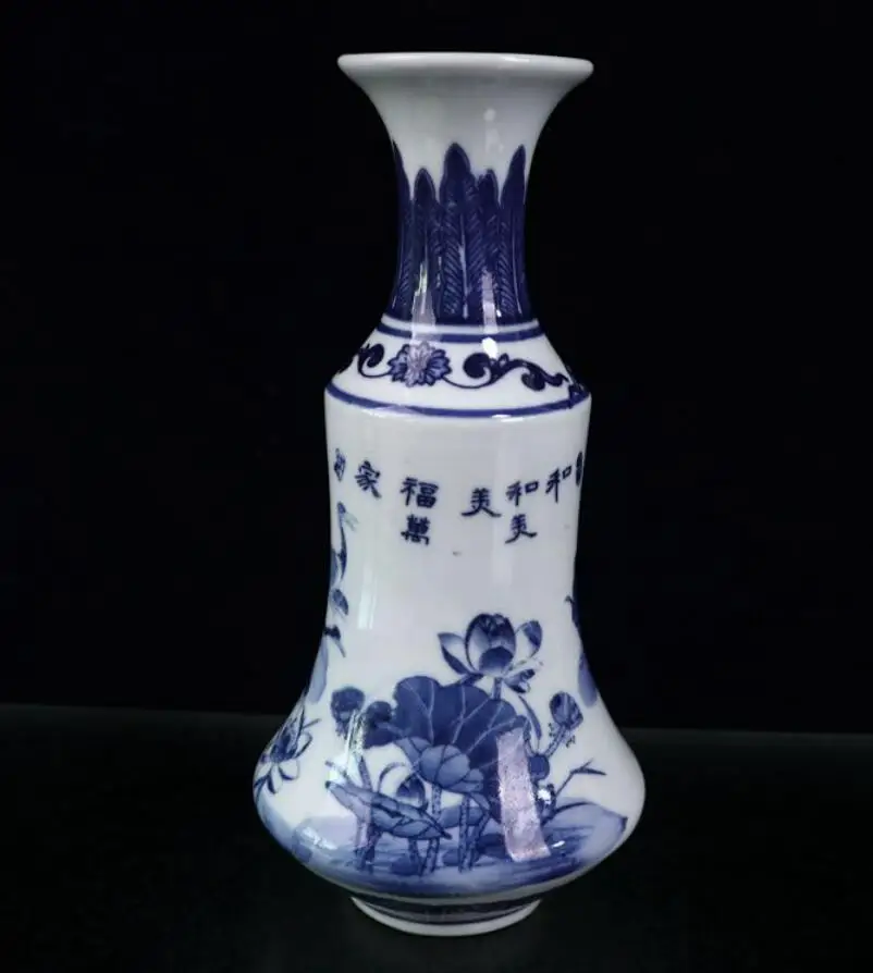 China Blue and white ceramic lotus vase crafts statue