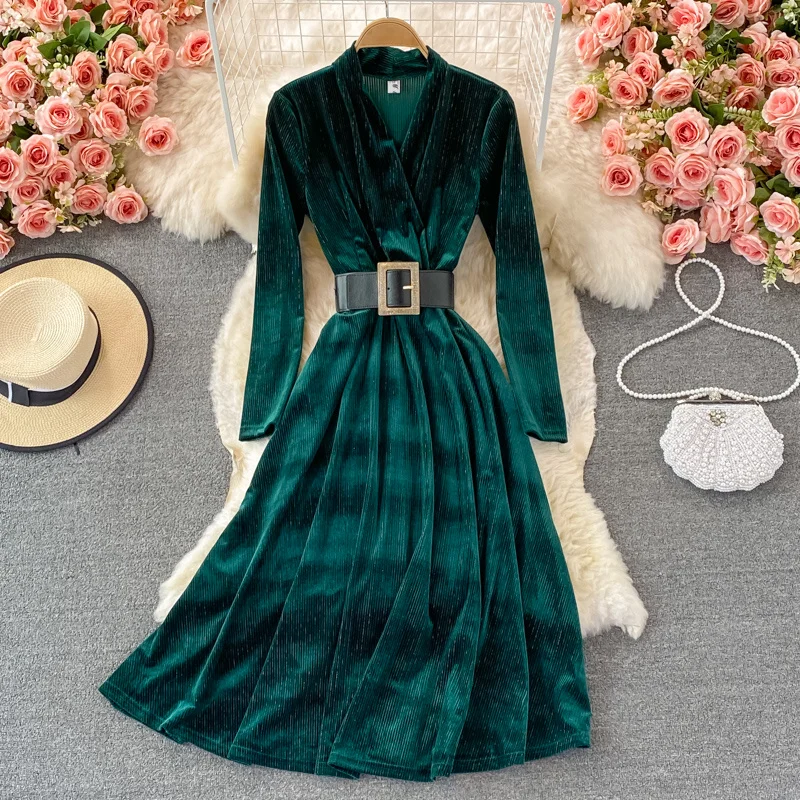 

2022 Autumn Winter New Waist Close V-neck Velvet Dress Women New Chic Celebrity Dress Evening Party Meeting Dress Lady