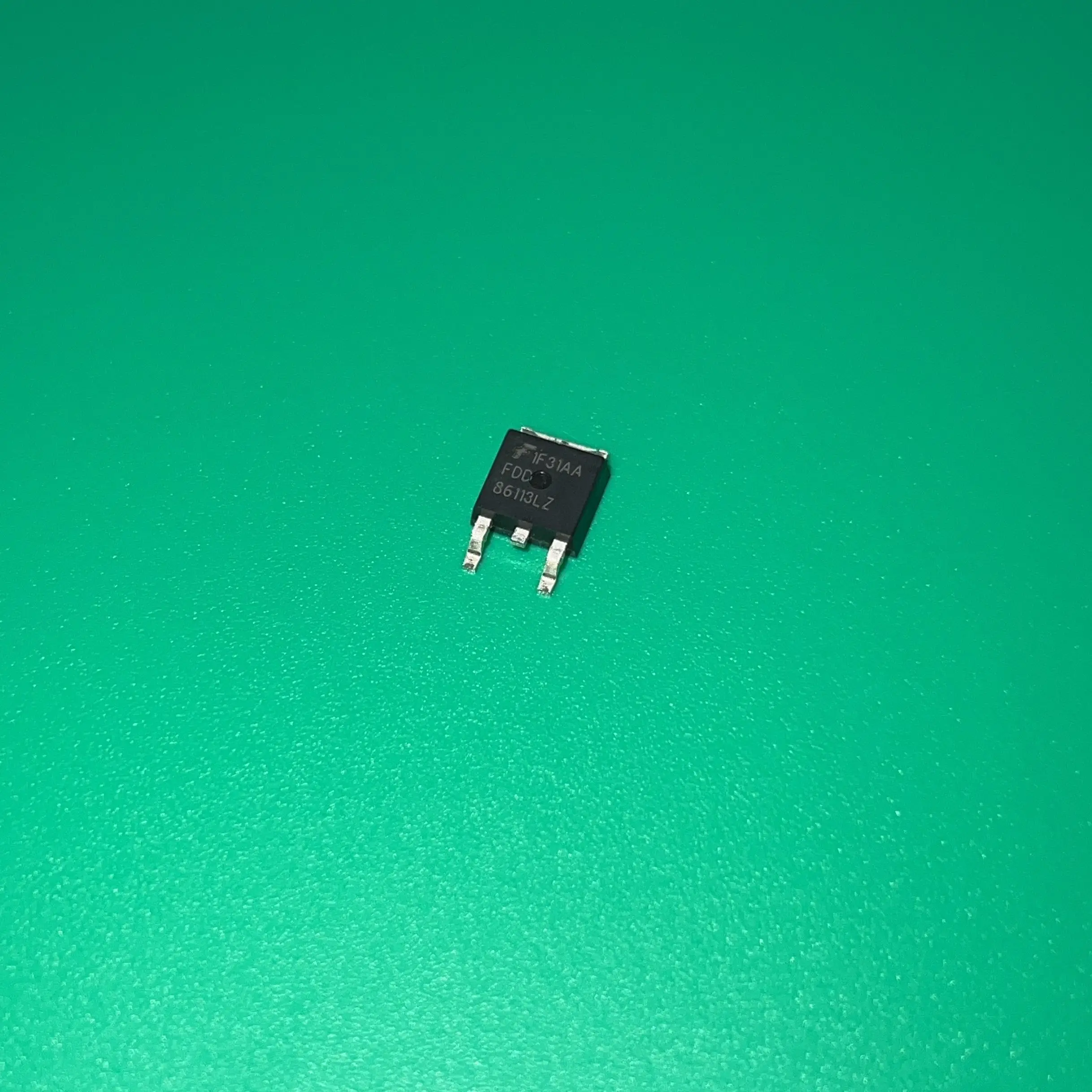 10pcs/lot FDD86113LZ TO252 FDD 86113LZ MOSFET N-CH 100V 4.2A/5.5A DPAK N-Channel Shielded Gate PowerTrench FDD86113L Z FDD86113