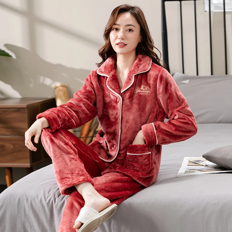 Thick Flannel Pajamas Women's Long-sleeve Pajamas Set Embroidery Letter Lapel Casual Big Yards Loose Coral Fleece Home Clothes