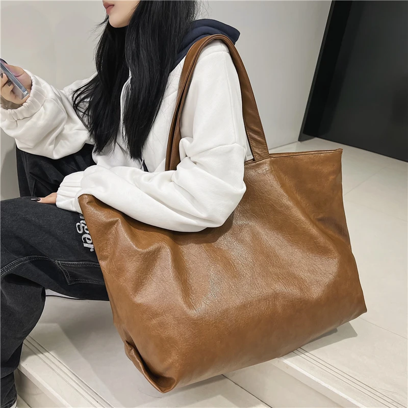 Black Color Oversized Tote Bags for Women 2021 Lightweight Big Capacity Soft Leather Shoulder Bag Unisex Simple Fashion Shopper