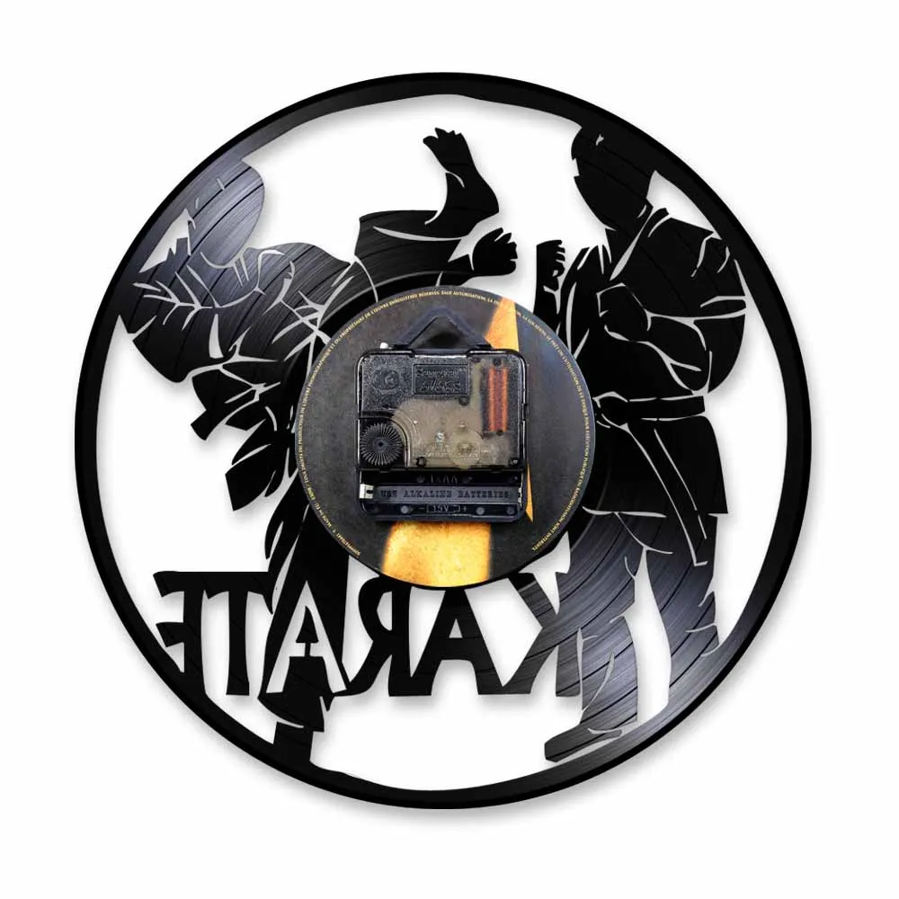 Karate Vinyl Record Wall Clock Japanese Martial Arts Sportsmen Home Decor Wall Watch Kimono Fighter Fists Fighting Sport Artwork