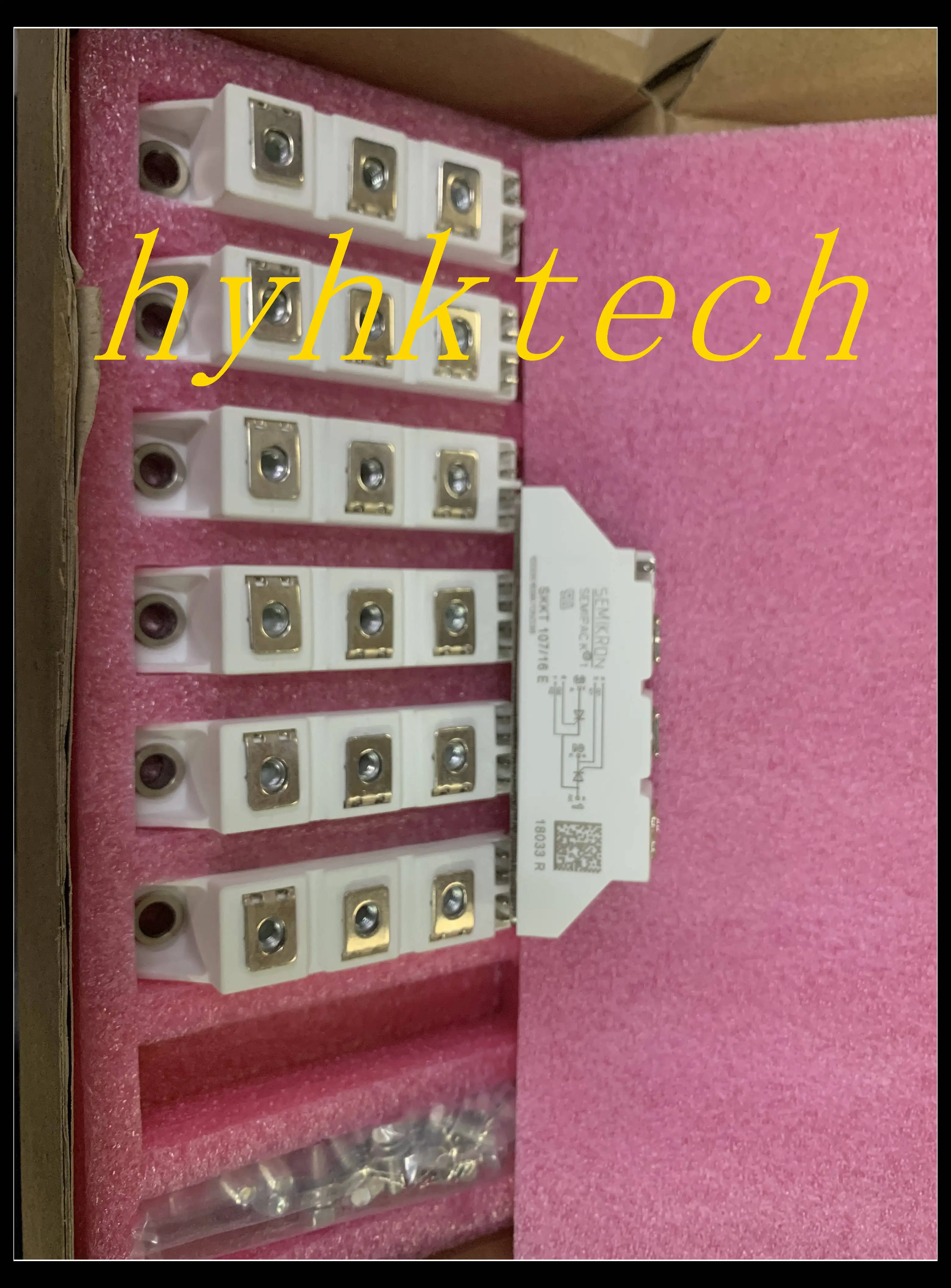 وحدة العرض SKKT107/16E SKKT107-16E الجديدة والأصلية في الأوراق المالية ، والشحن المجاني