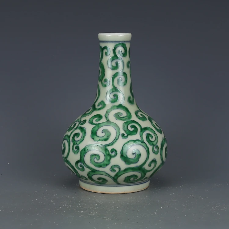 Ming Dynasty Chenghua Year Mark Green Scroll Grass Pattern Gallbladder Vase Antique Porcelain Ming And Qing Dynasty Ornaments