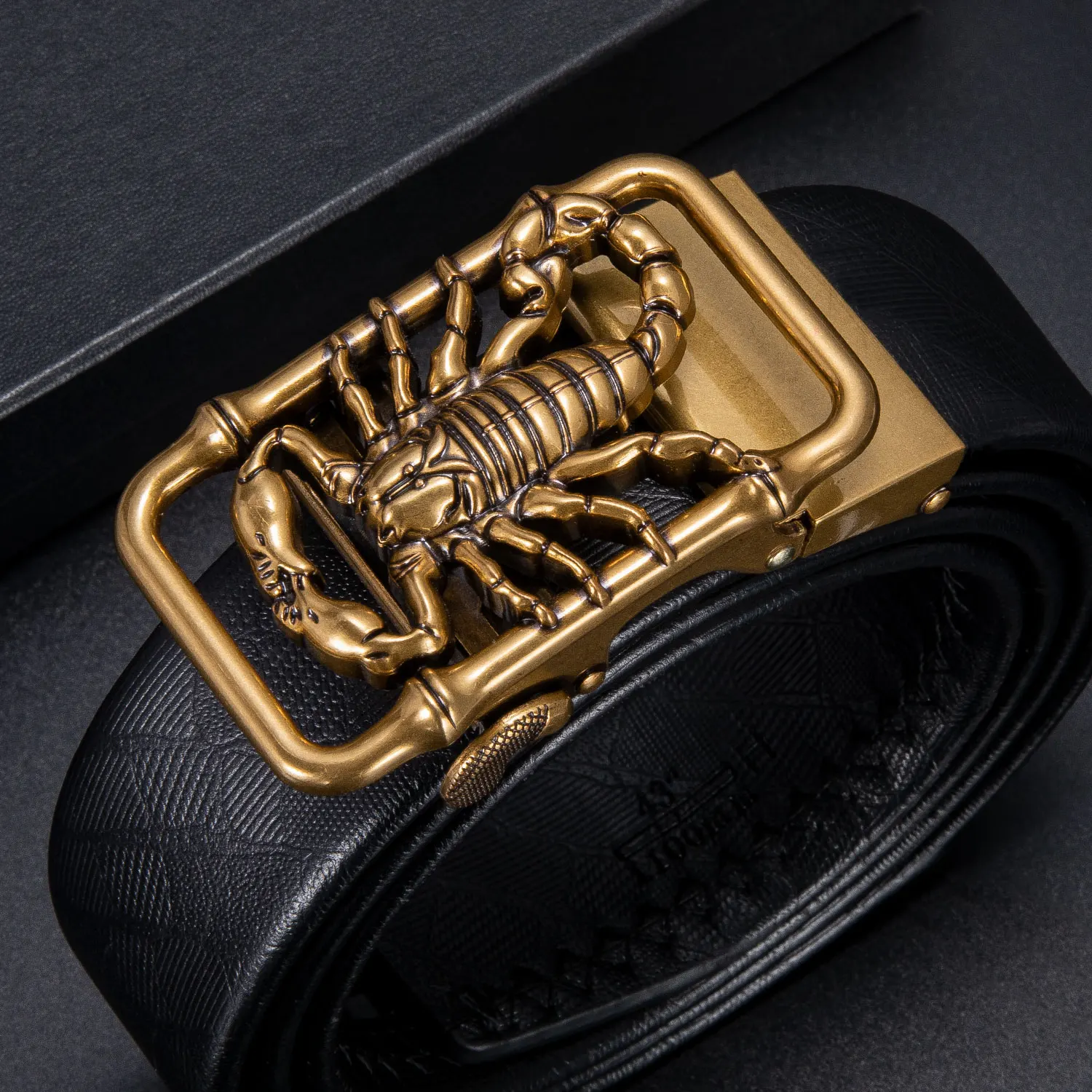 Hi-Tie Luxury Belt Designer Gold Snake Fashion Buckles Belt for men Classic Black Cowskin Genuine Leather Belt Automatic