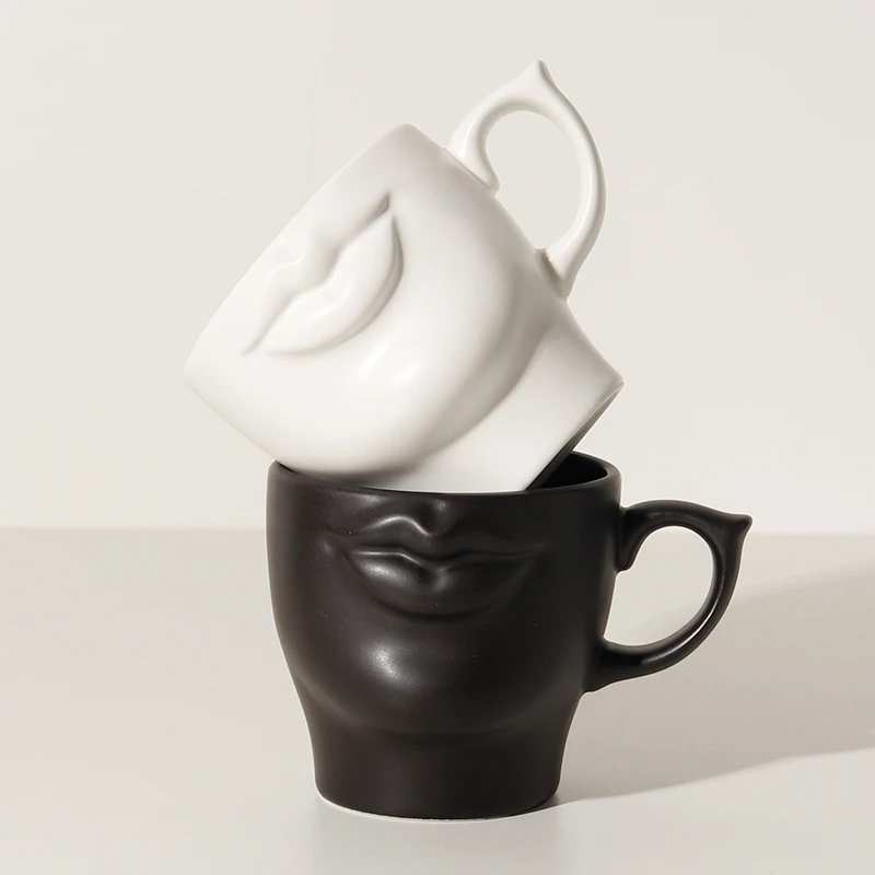 

Creative Lip Cup Black and White Couple Mug Nordic Home Decor Milk Coffee Ceramic Cup Mugs Water Cups Drinkware Gift Kitchen